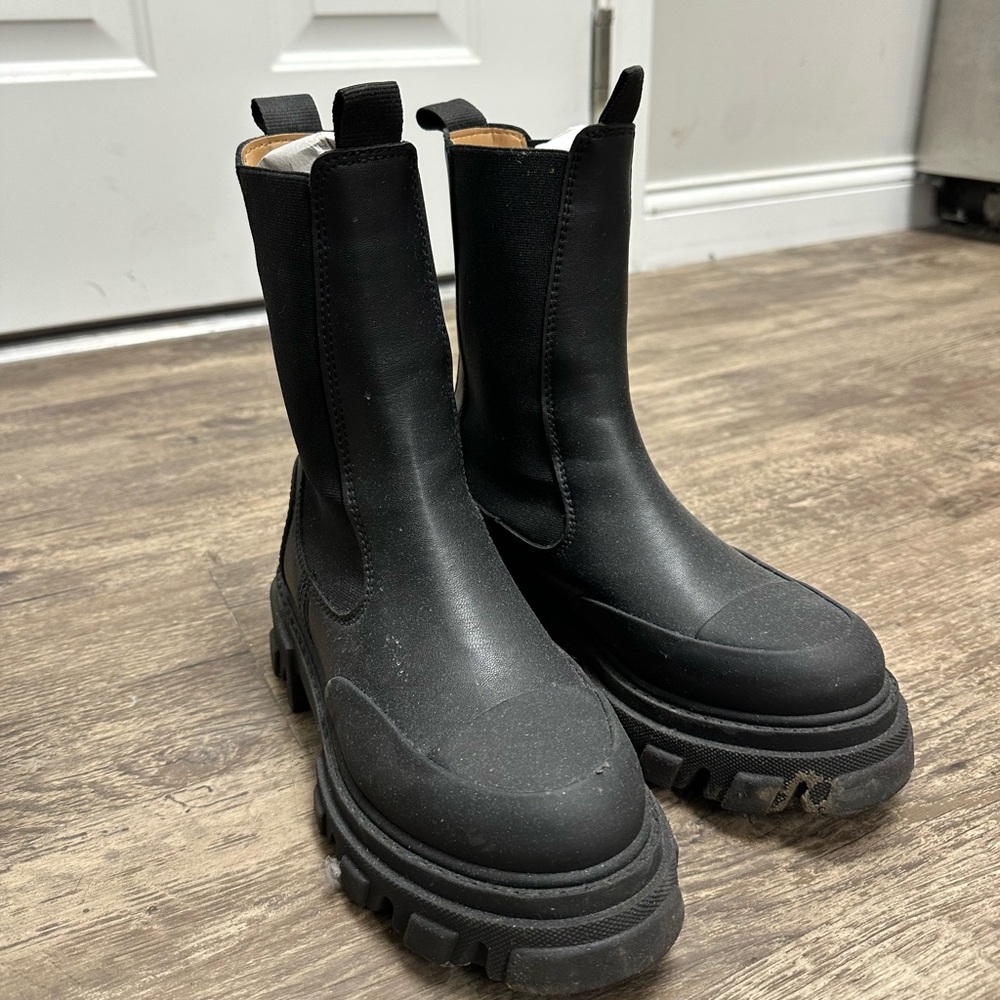 Ganni Chelsea boots eu38